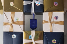 Load image into Gallery viewer, 8 Nights of Hanukkah &#39;Mallows
